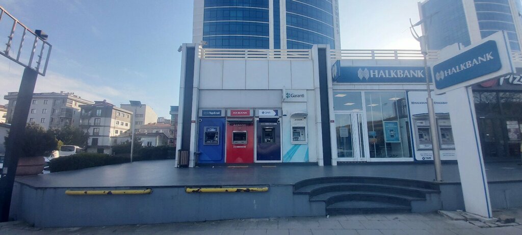 ATM Qnb Bank, Istanbul, photo