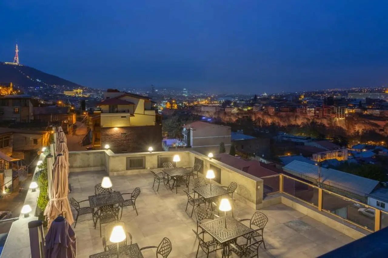 Фото отеля 1