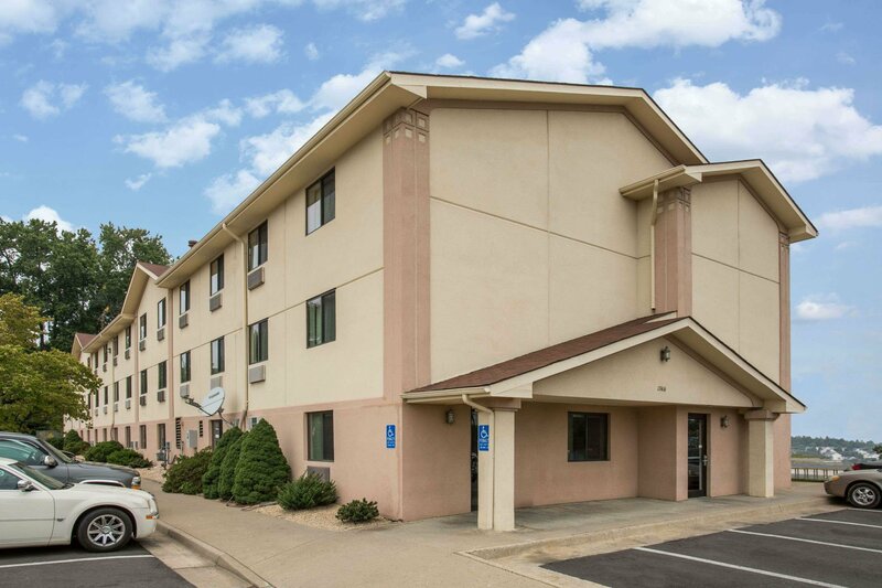 Гостиница Super 8 by Wyndham Dumfries/Quantico