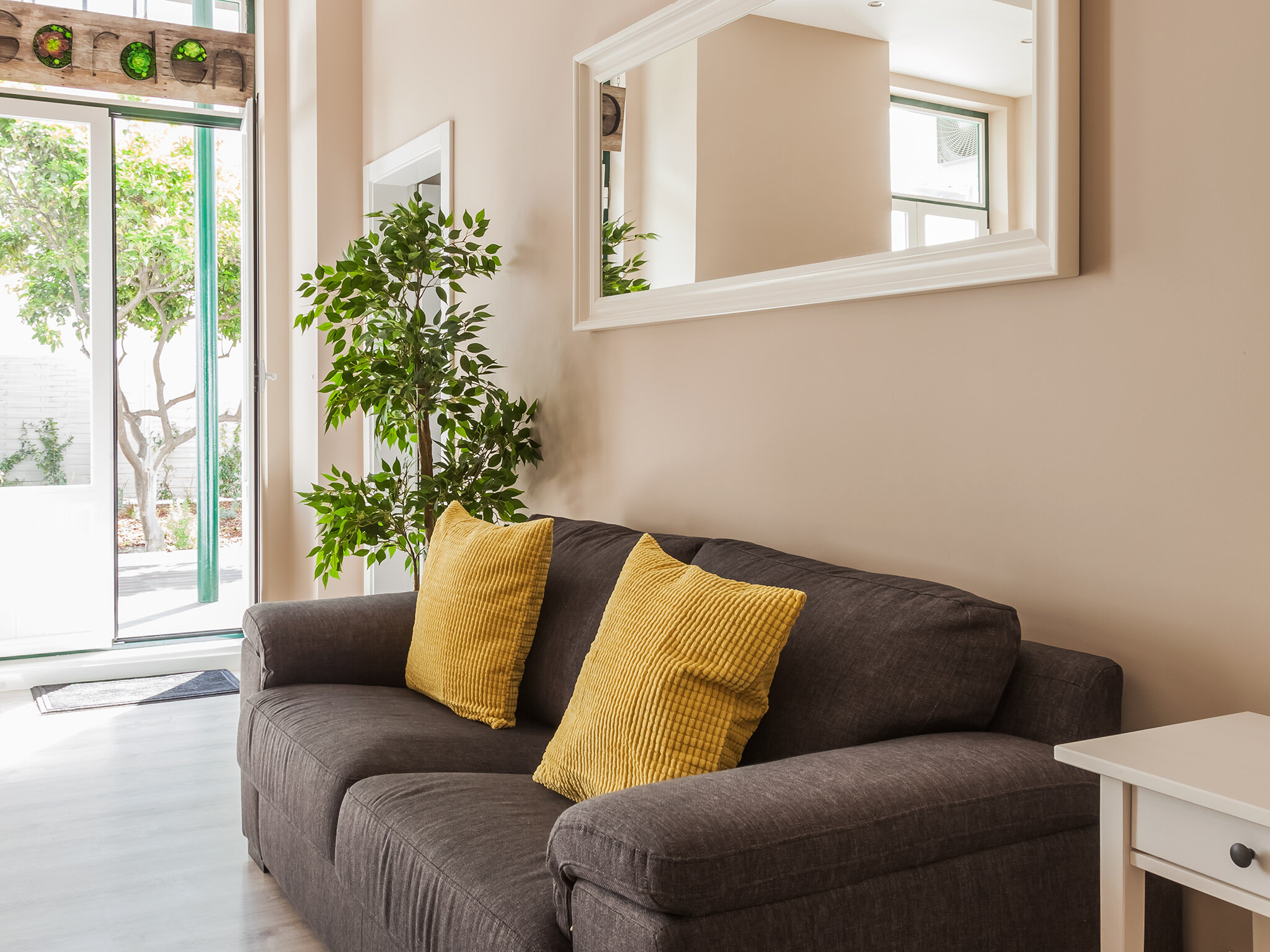 Фото Vila Garden Guesthouse