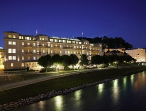 Hotel Sacher Salzburg (Вальс-Зиценхайм, Schwarzstraße, 5-7), гостиница в Зальцбурге