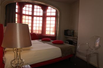 Фото Monty Small Design Hotel