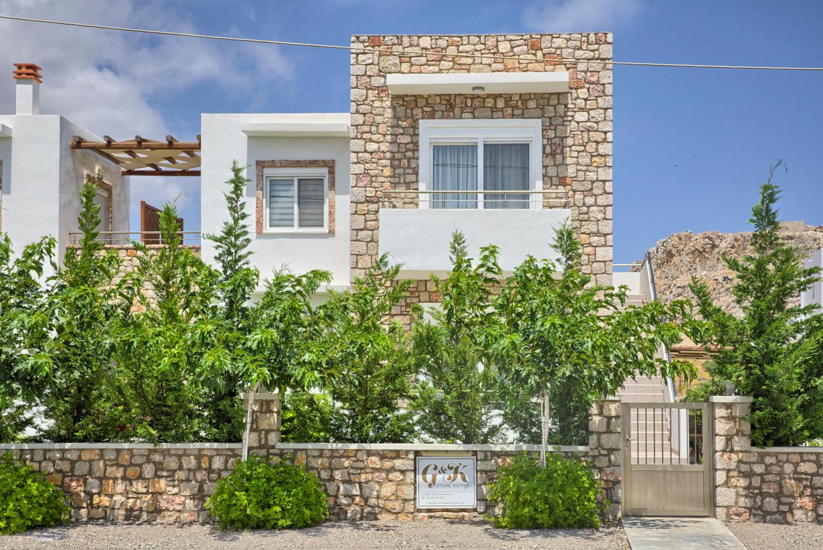 Фото G&k Stone Suites