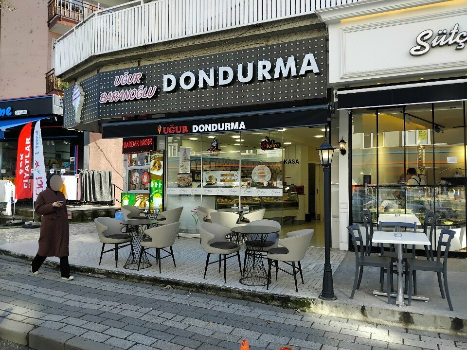 مثلجات Ugur Baranoglu Ice Cream ، اسطنبول، صورة