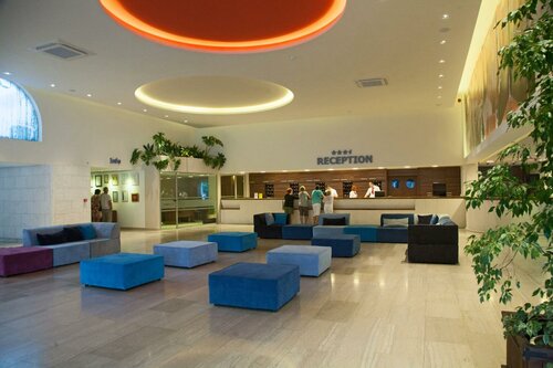 Гостиница Hotel Slovenska Plaža Lux в Будве