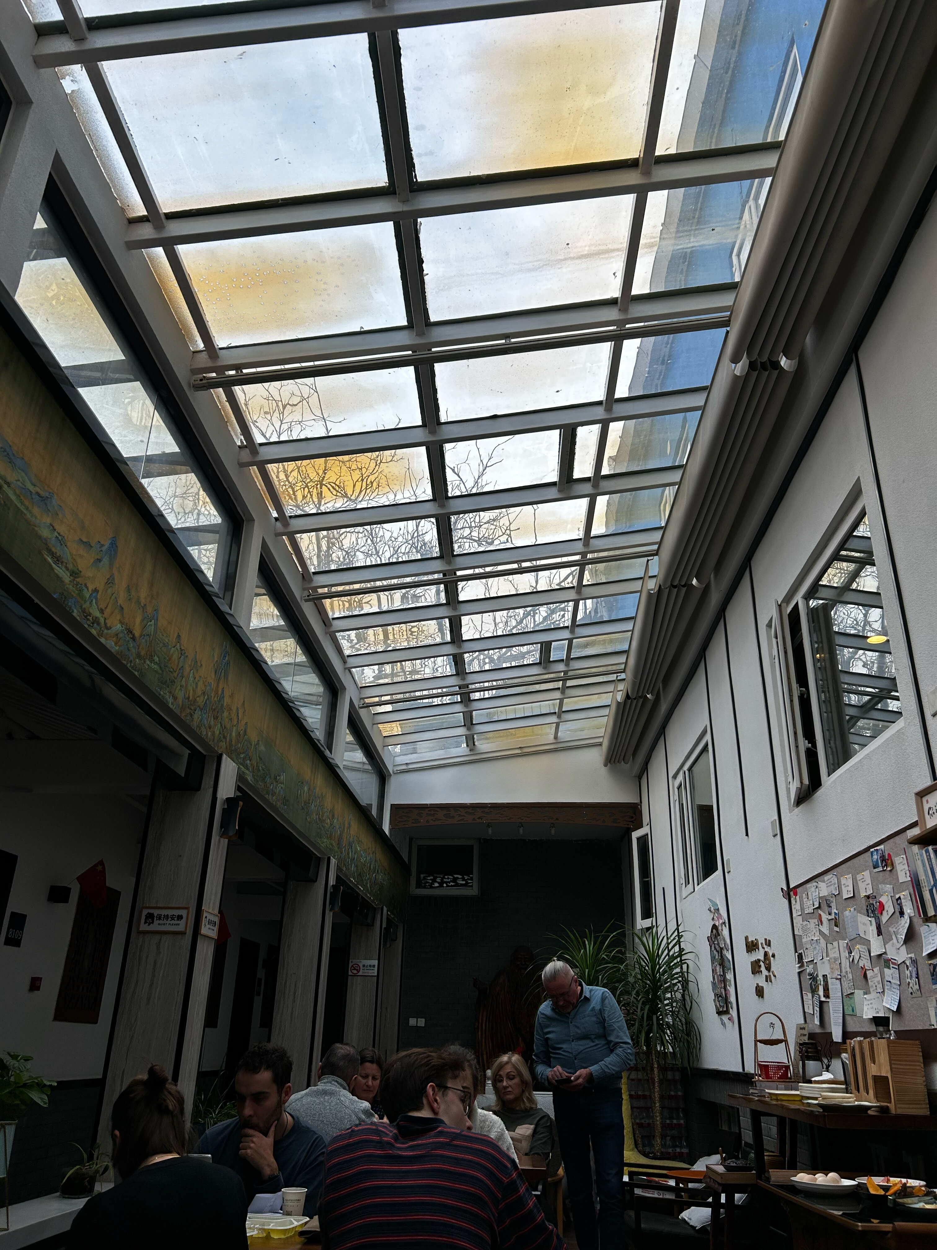 Фото East Sacred Hotel