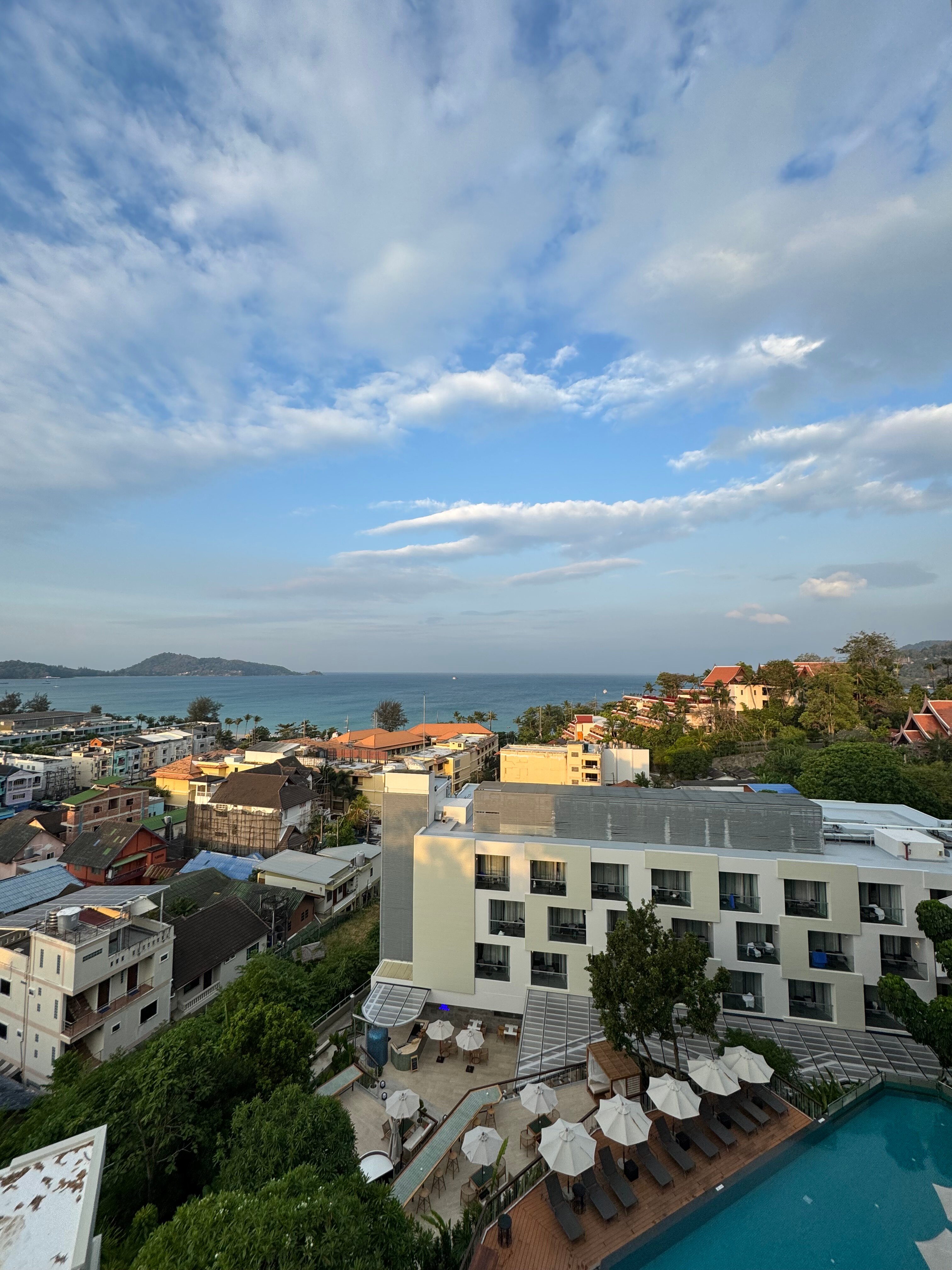 Фото Andaman Beach Hotel Phuket Patong - Handwritten Collection