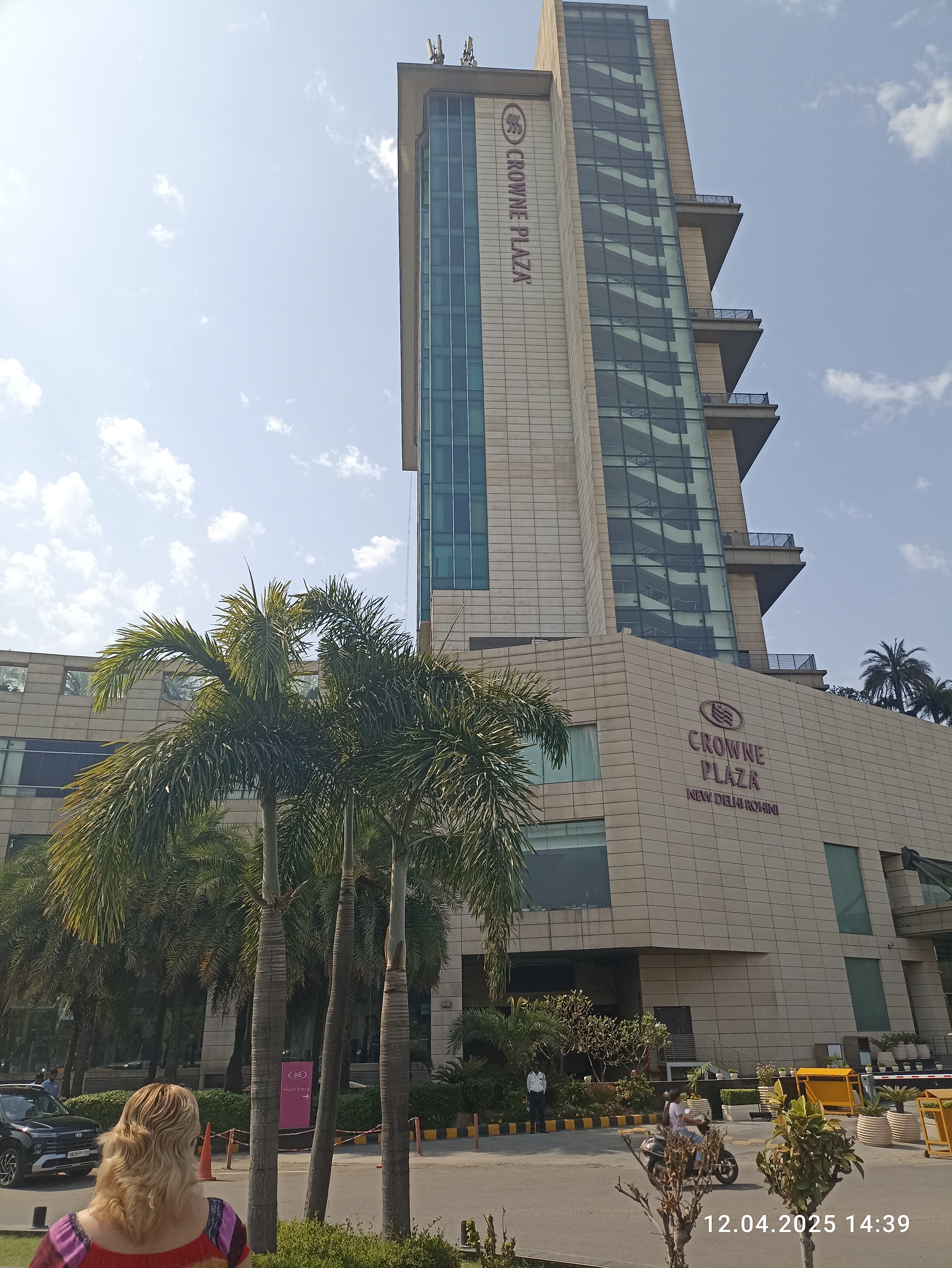 Фото Crowne Plaza New Delhi Rohini