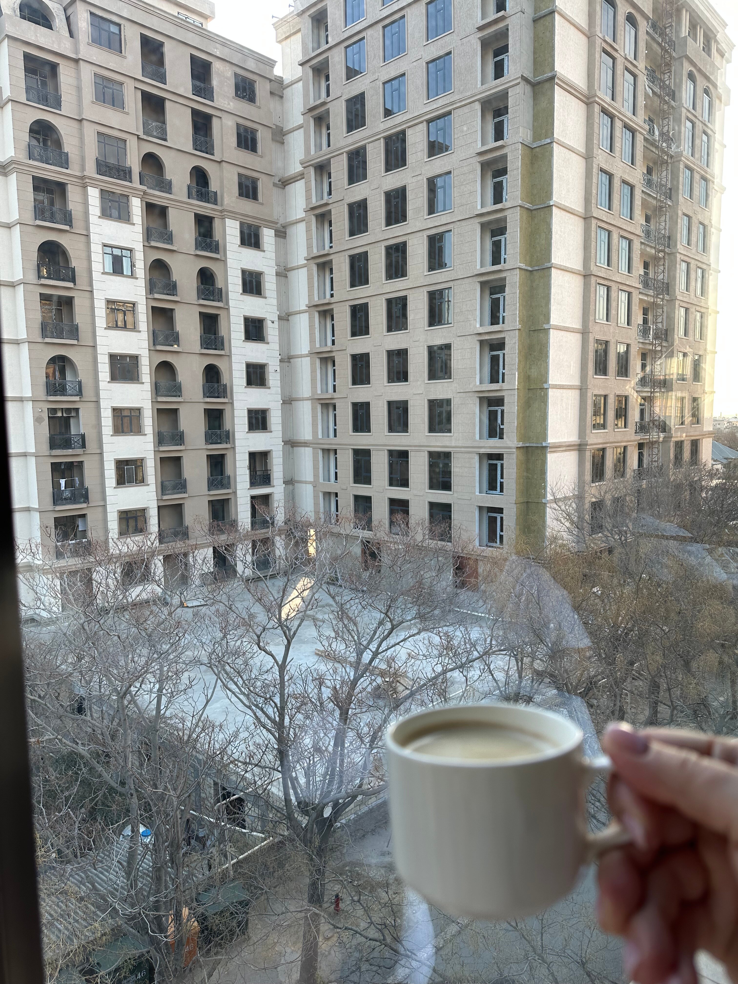 Фото East Legend