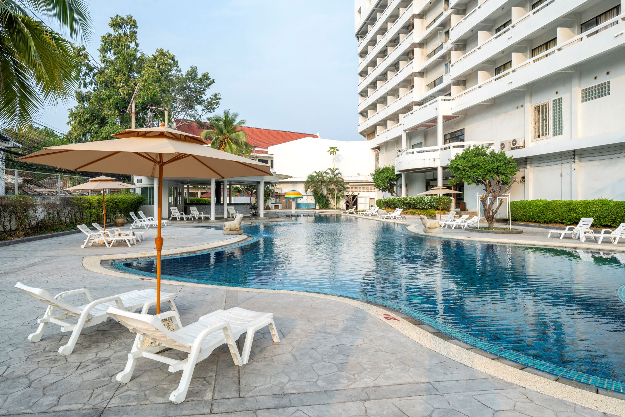 Welcome Plaza Hotel Pattaya, гостиница, Chon Buri, город Паттайя, Pattaya  2nd Road, 213 — Яндекс Карты