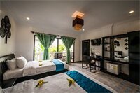 Фото La Residence WatBo Hotel