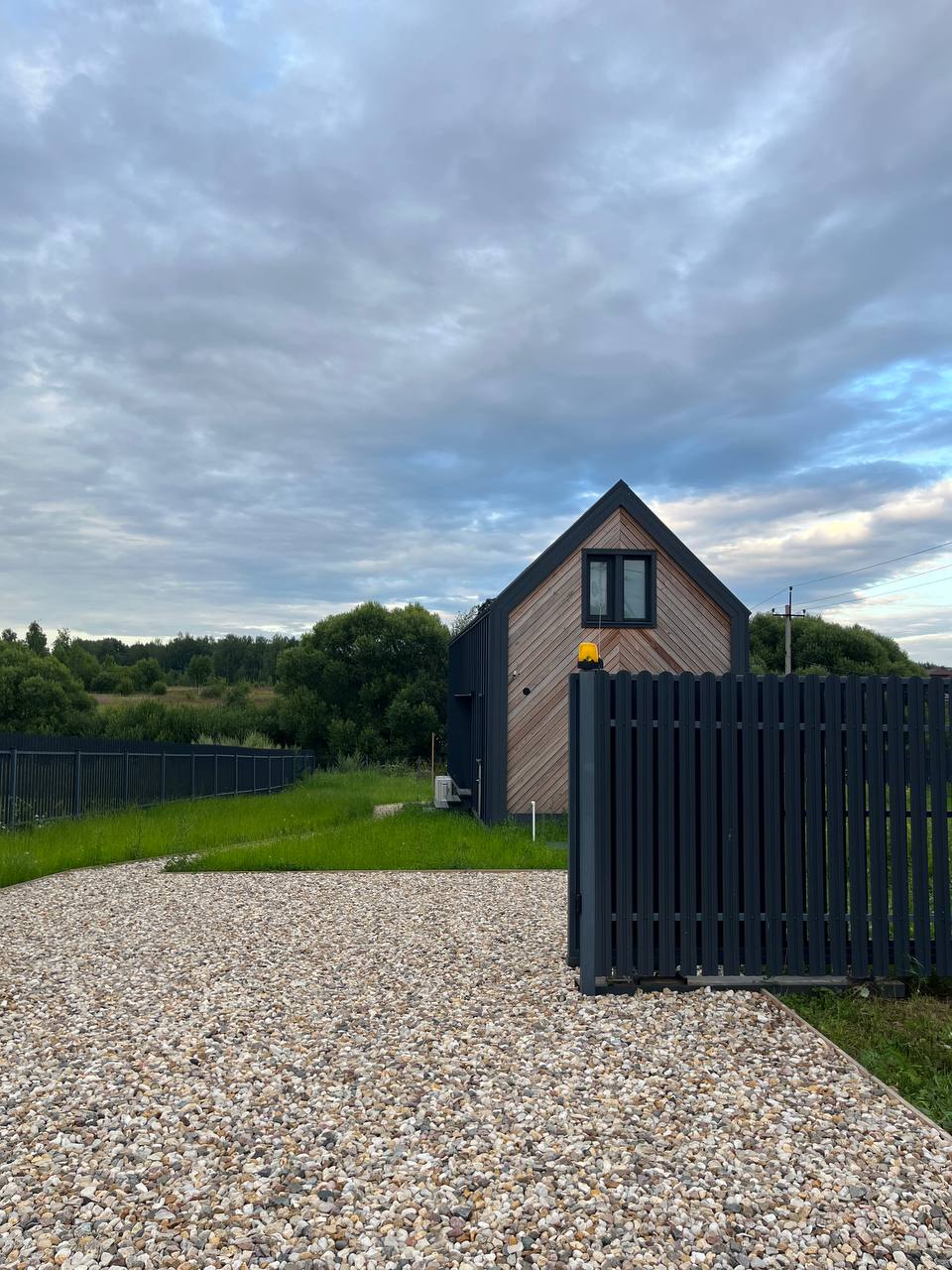 Фото Барн Hide Forest