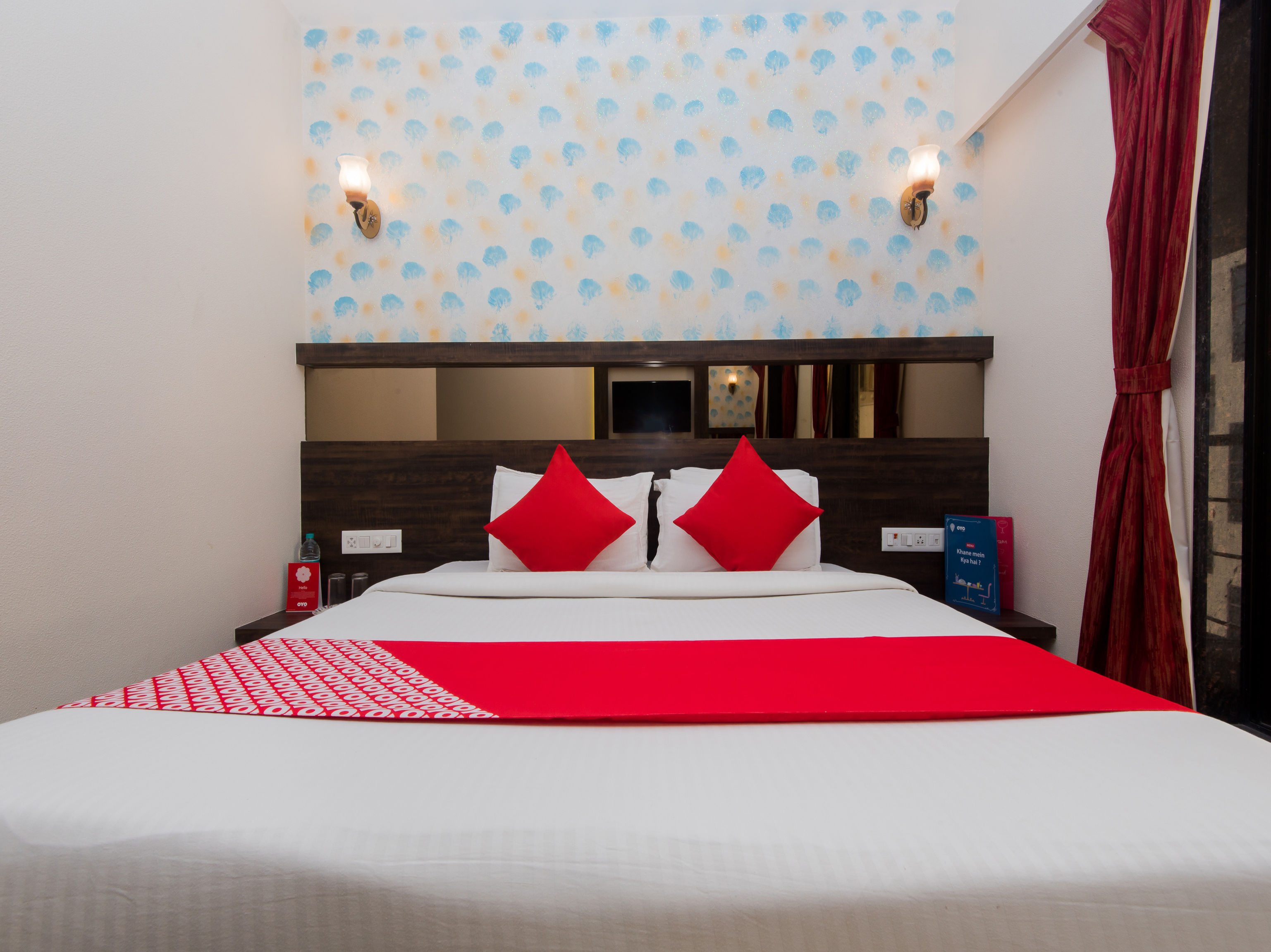 Фото Oyo 10650 Hotel Lotus Residency