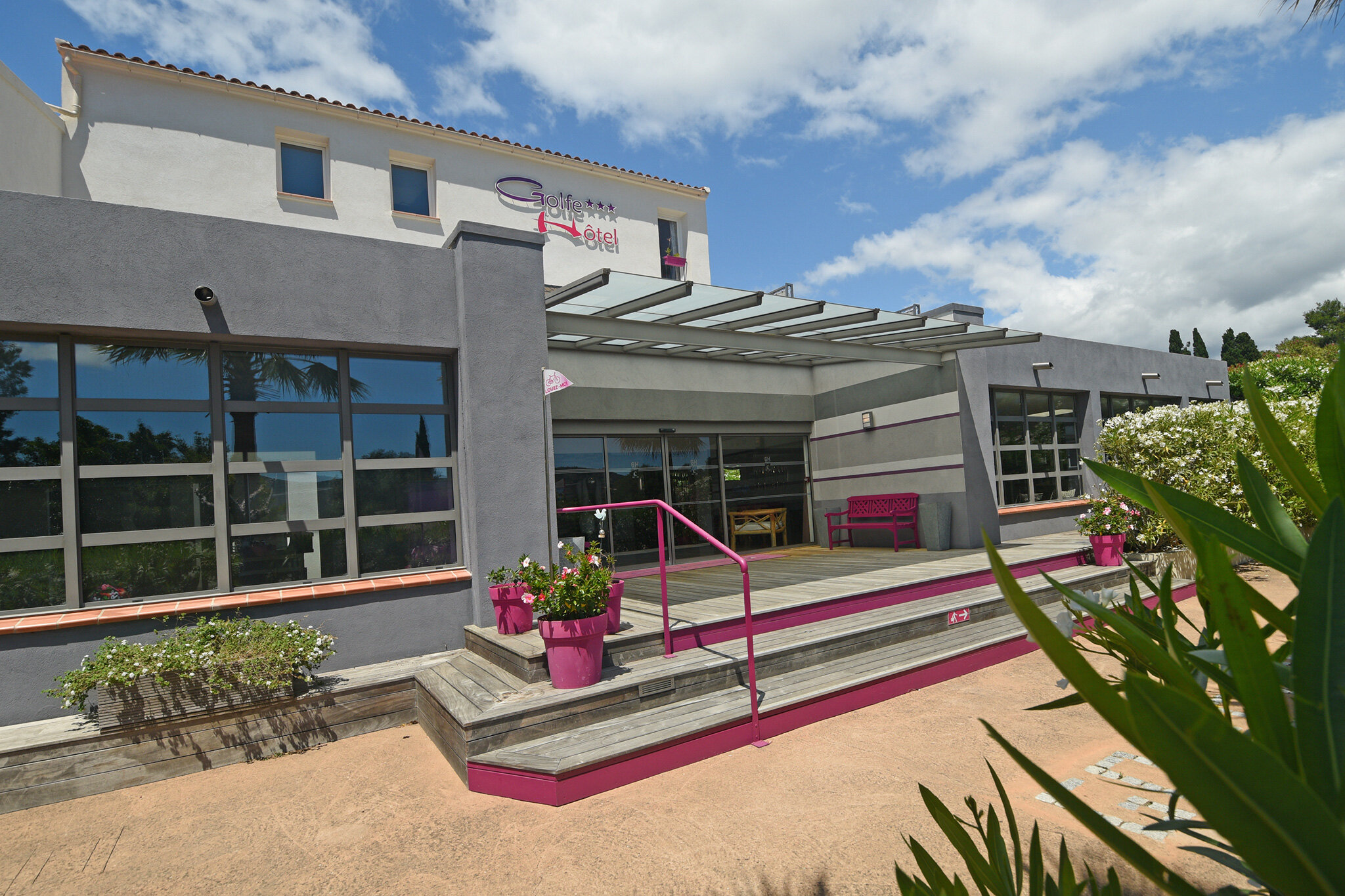 Фото Golfe Hôtel