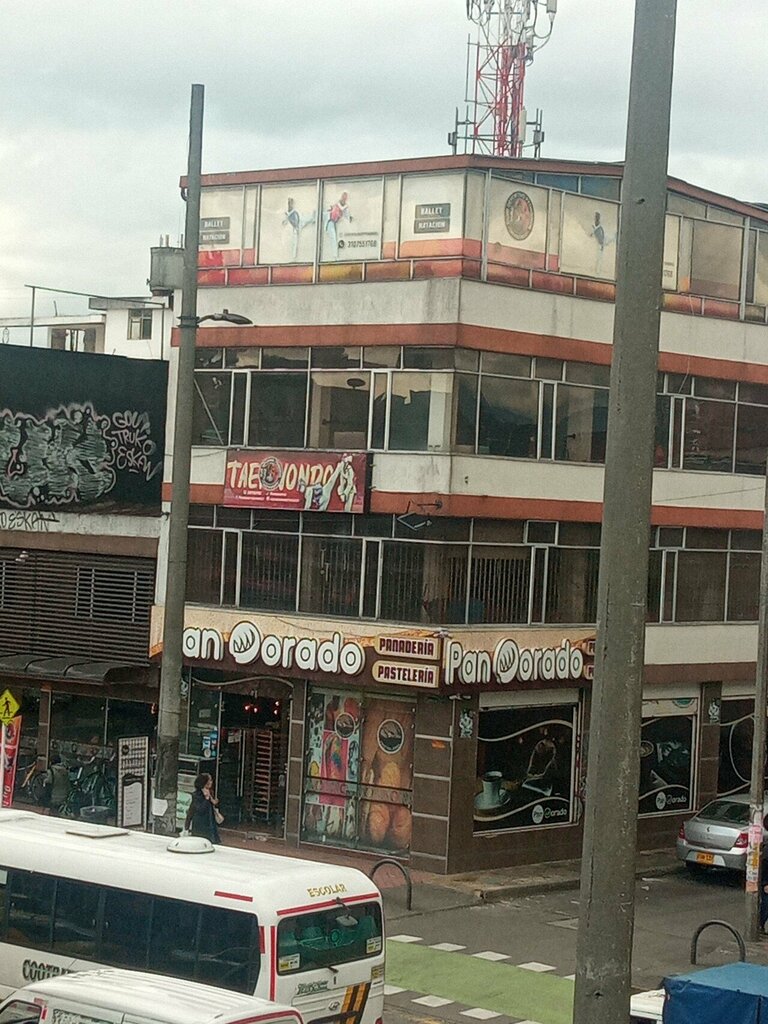 Bakery Panificadora el Pan Dorado, Bogota, photo