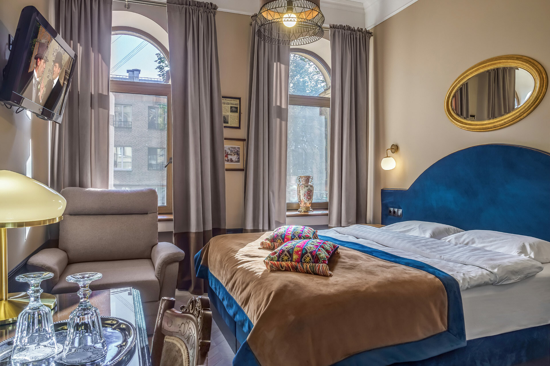 Фото отеля 1