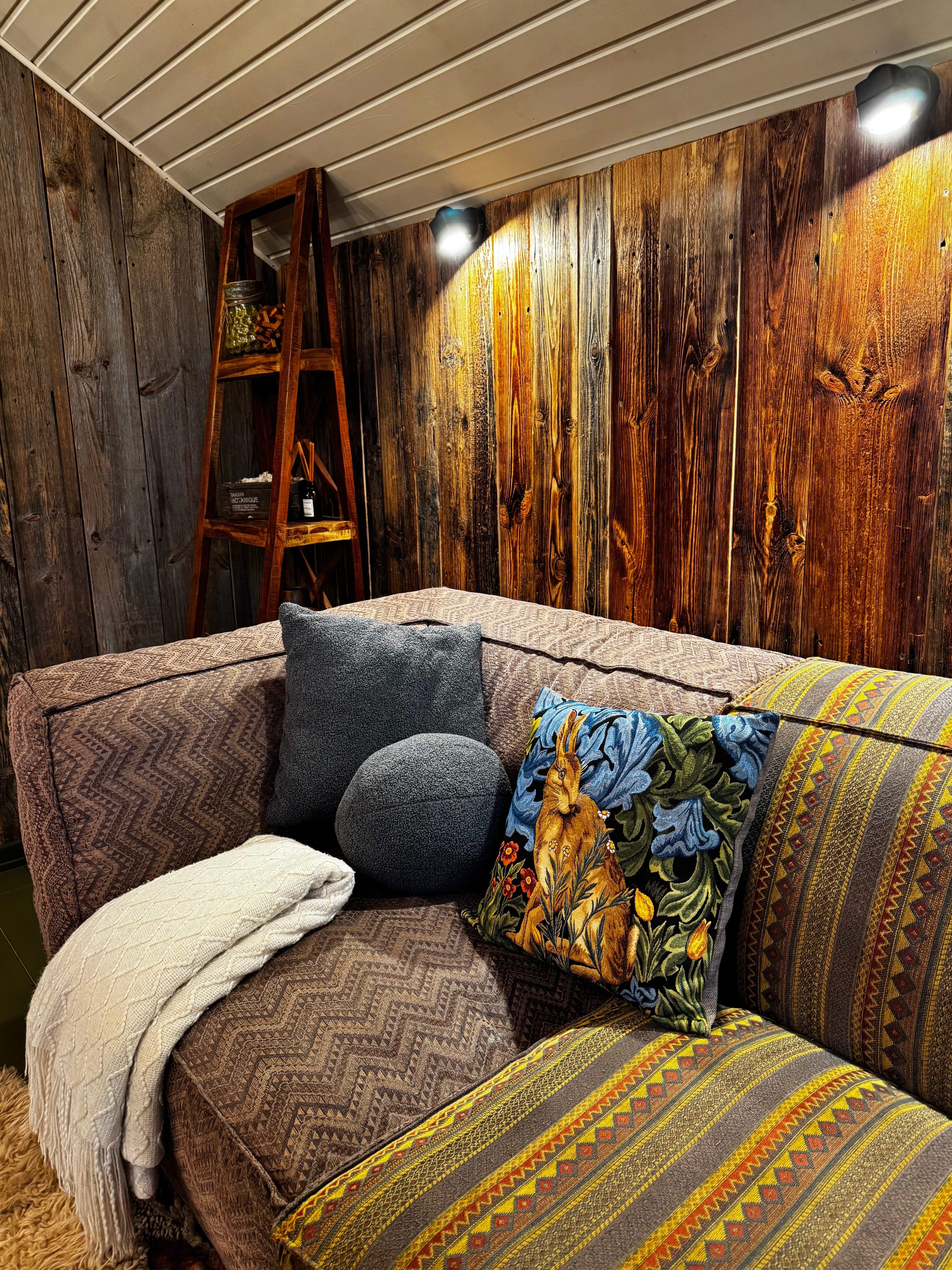 Фото Домик в лесу