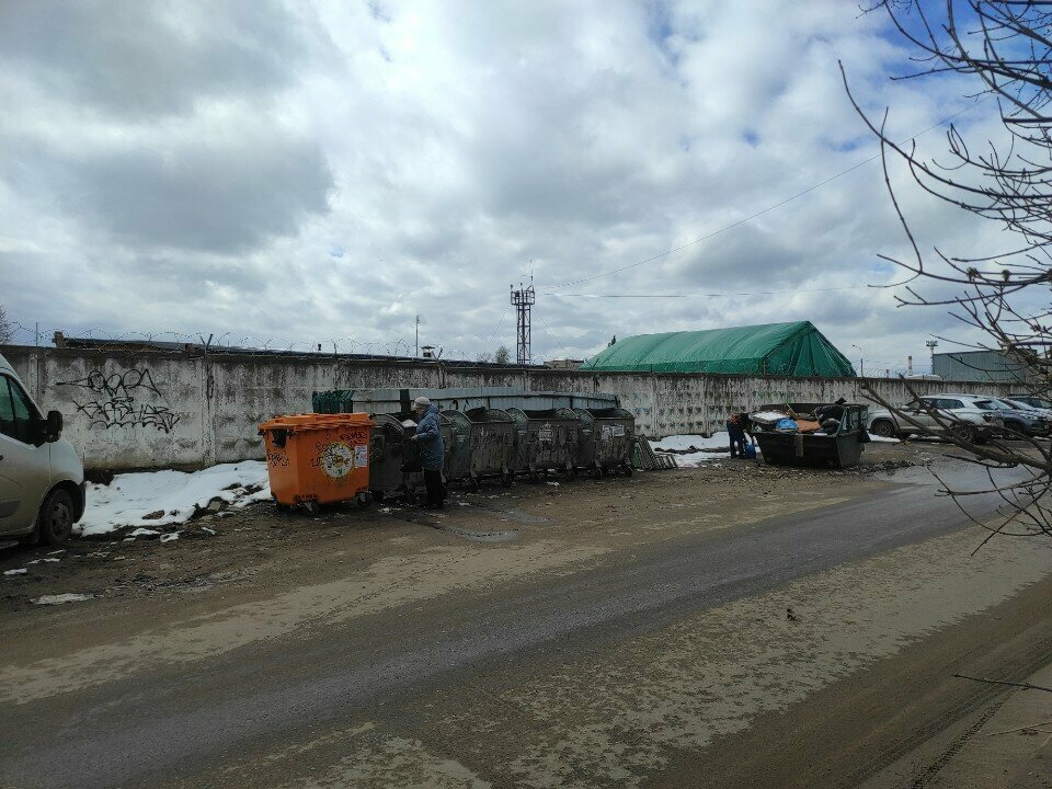 Waste sorting Waste sorting, Obninsk, photo