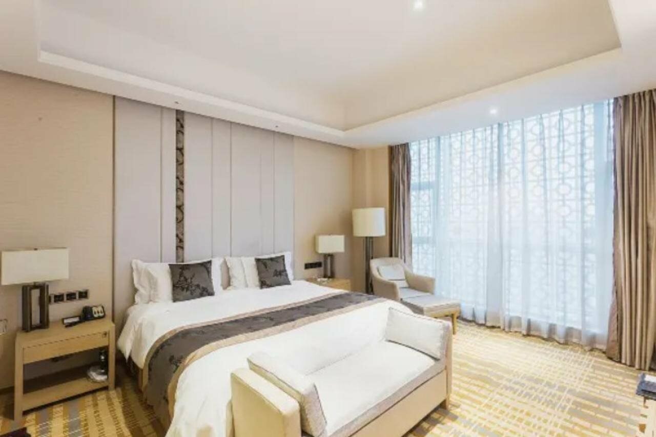 Фото Days Hotel & Suites Liangping