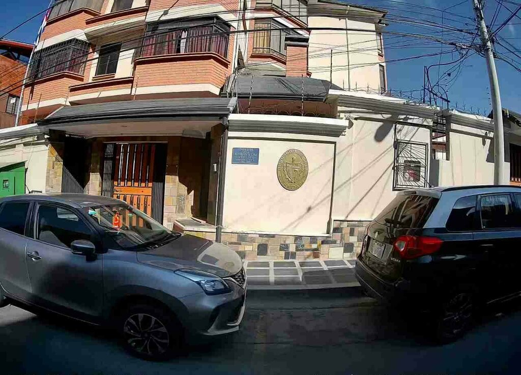 Embassy, consulate Embassy of Cuba, La Paz, photo