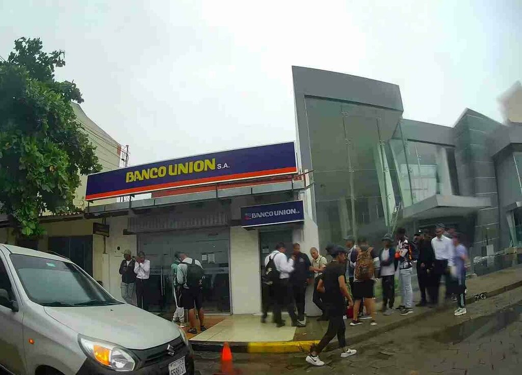 Bank Banco Union, Santa Cruz de la Sierra, photo