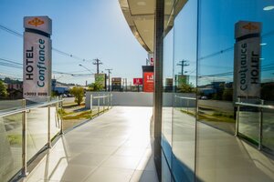 Гостиница Hotel Confiance Barigui