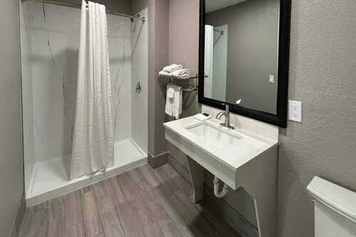 Гостиница Americas Best Value Inn & Suites La Porte Houston в Пасадине
