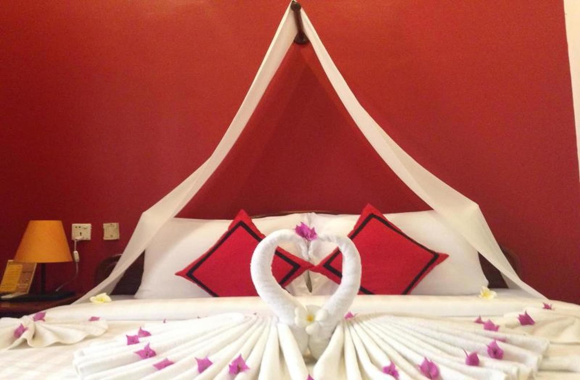 Фото Mekong Angkor Palace Hotel