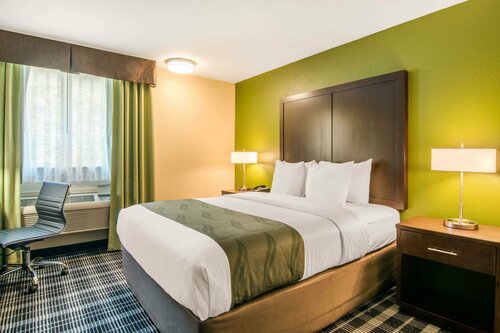 Гостиница Quality Inn & Suites