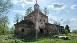 Tserkov Varvary Velikomuchenitsy V Nefedovskom (Vologda Region, Vozhegodskiy munitsipalny okrug, derevnya Nefedovskaya (selskoye poseleniye Tiginskoye)) ، كنيسة أرثوذكسية