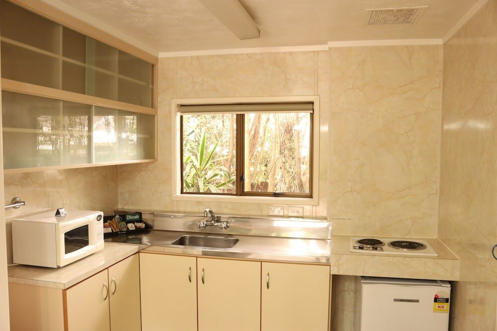 Фото Beetham Park Motel