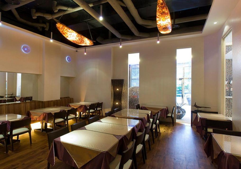 Фото Golden Hot Spring Hotel