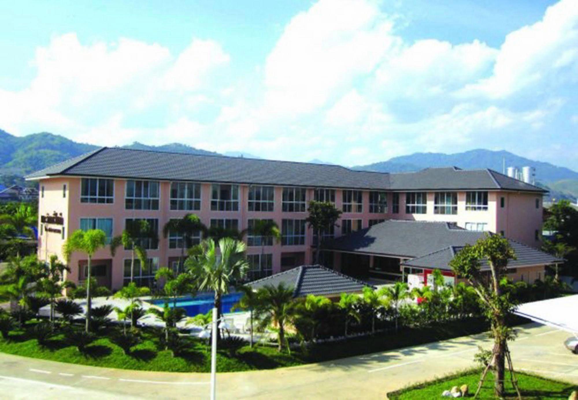 Фото отеля 3