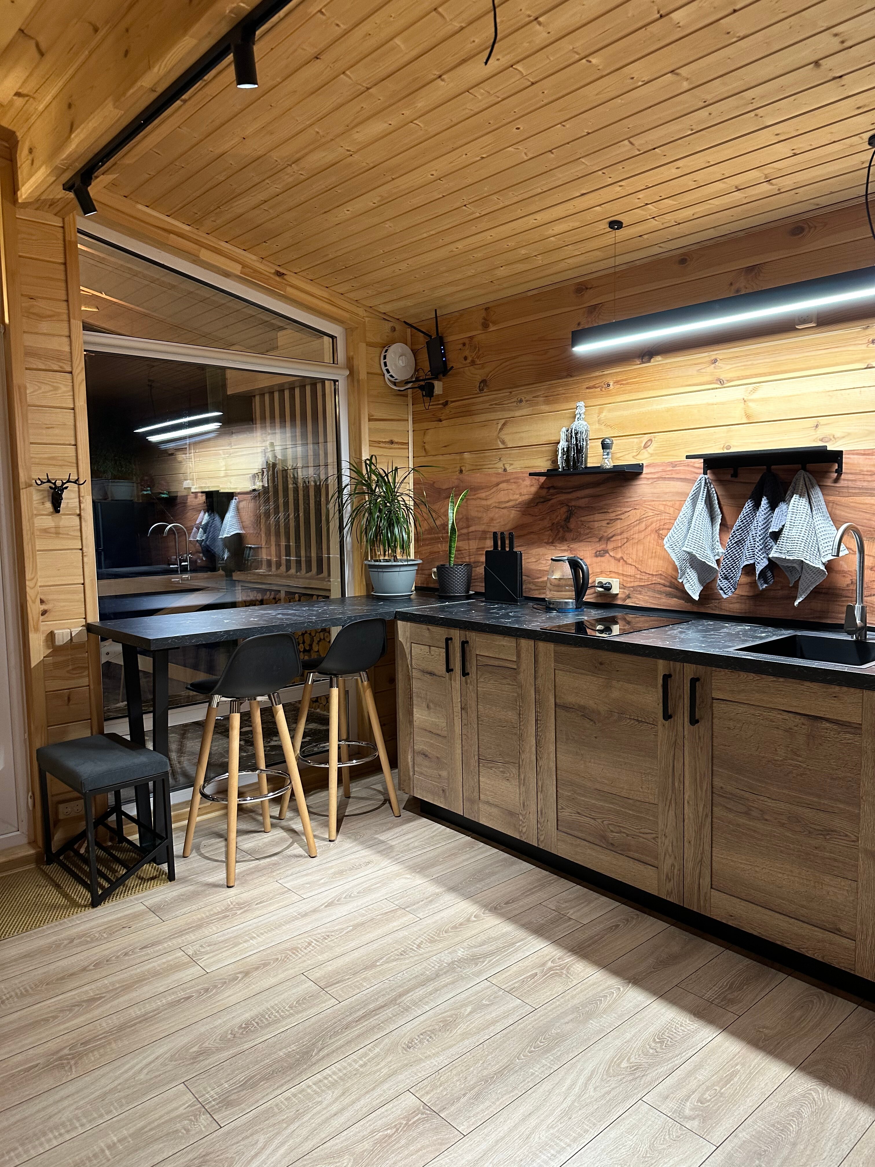 Фото Дом и пруд