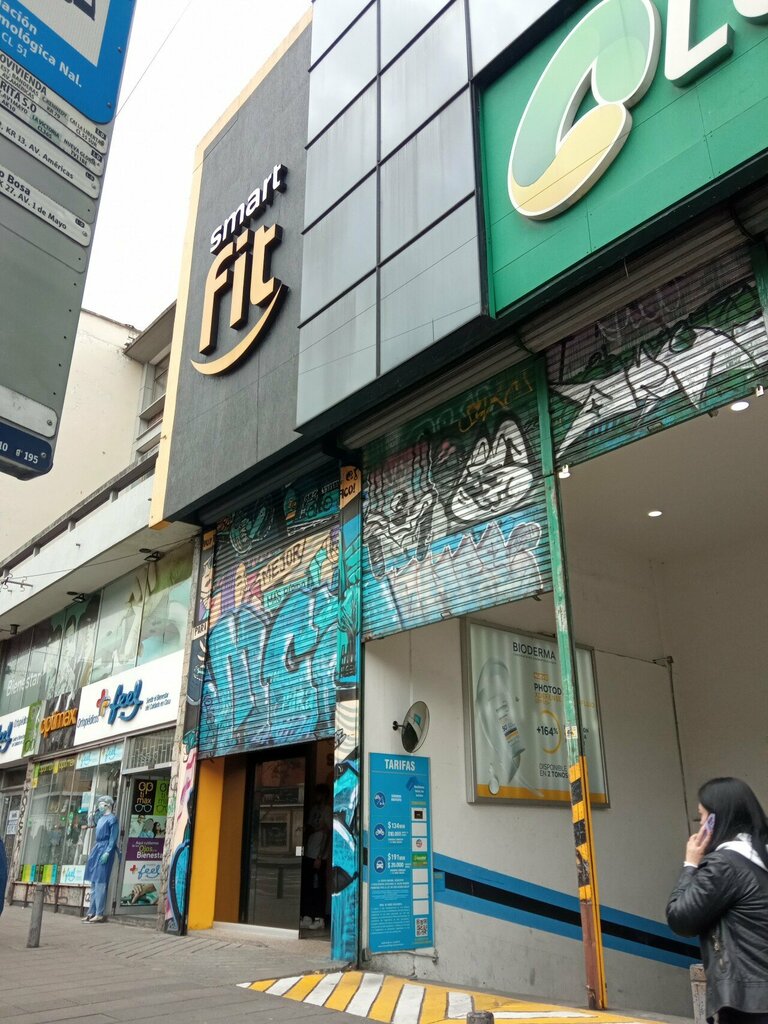 Sports hall, gym Smart Fit Colombia, Bogota, photo