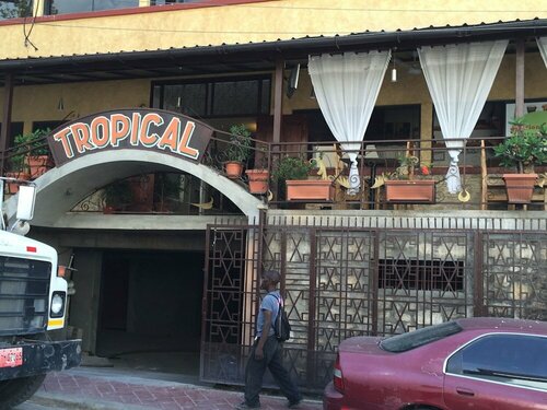 Гостиница Tropical Bed & Breakfast в Порт-о-Пренс