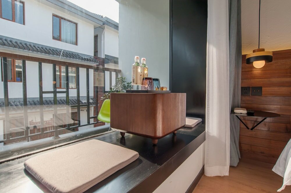 Фото Hangzhou Backlighting Inn