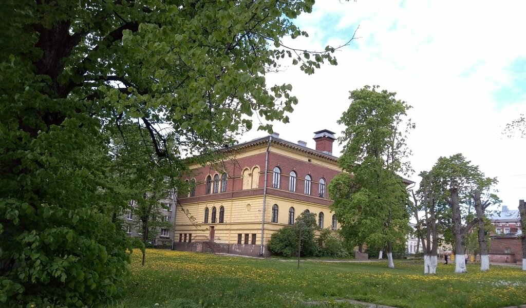 Landmark, attraction Здание финского реального лицея, Vyborg, photo