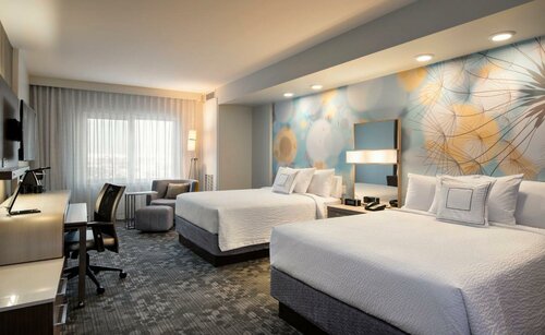 Гостиница Courtyard by Marriott Calgary South в Калгари