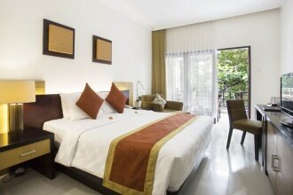 Фото Adhi Jaya Hotel