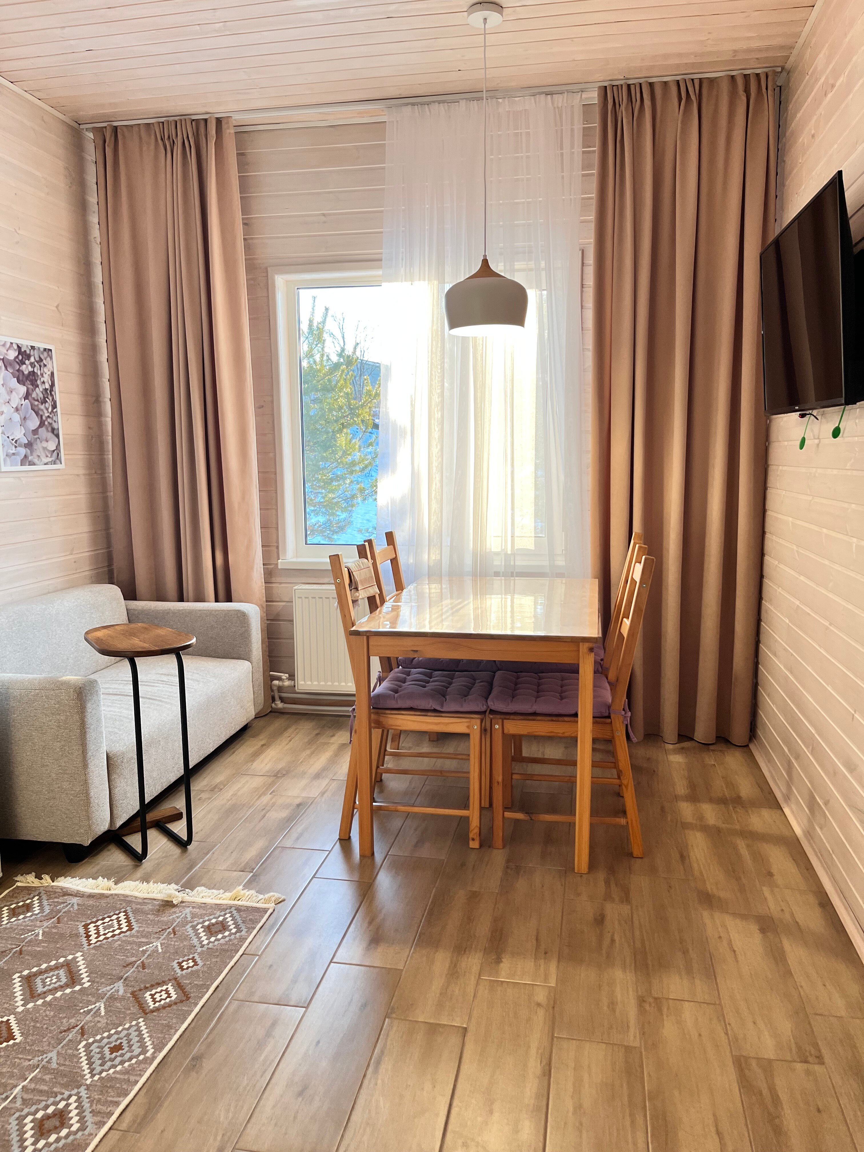 Фото Дом у реки