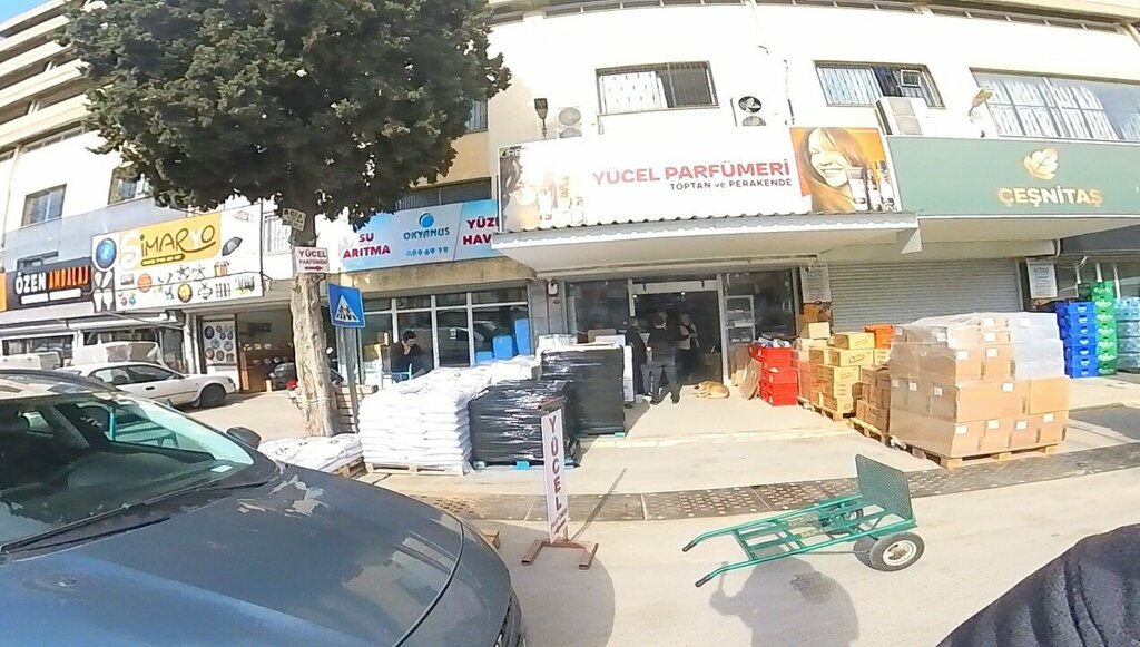 Perfume and cosmetics shop Yucel Perfumes, Izmir, photo