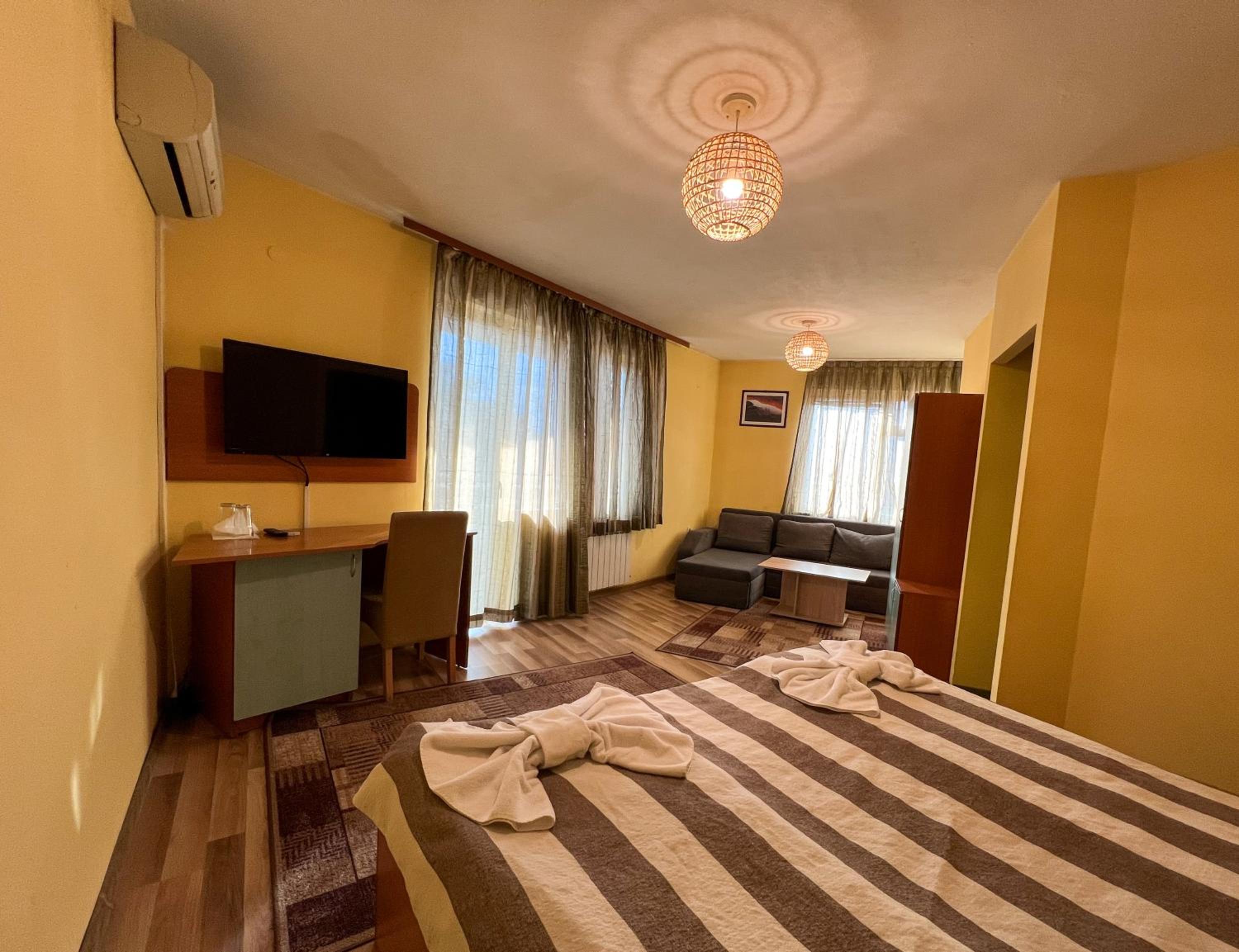 Фото Hotel Alpha