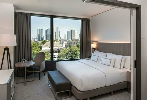 Гостиница Melia Frankfurt City во Франкфурте-на-Майне