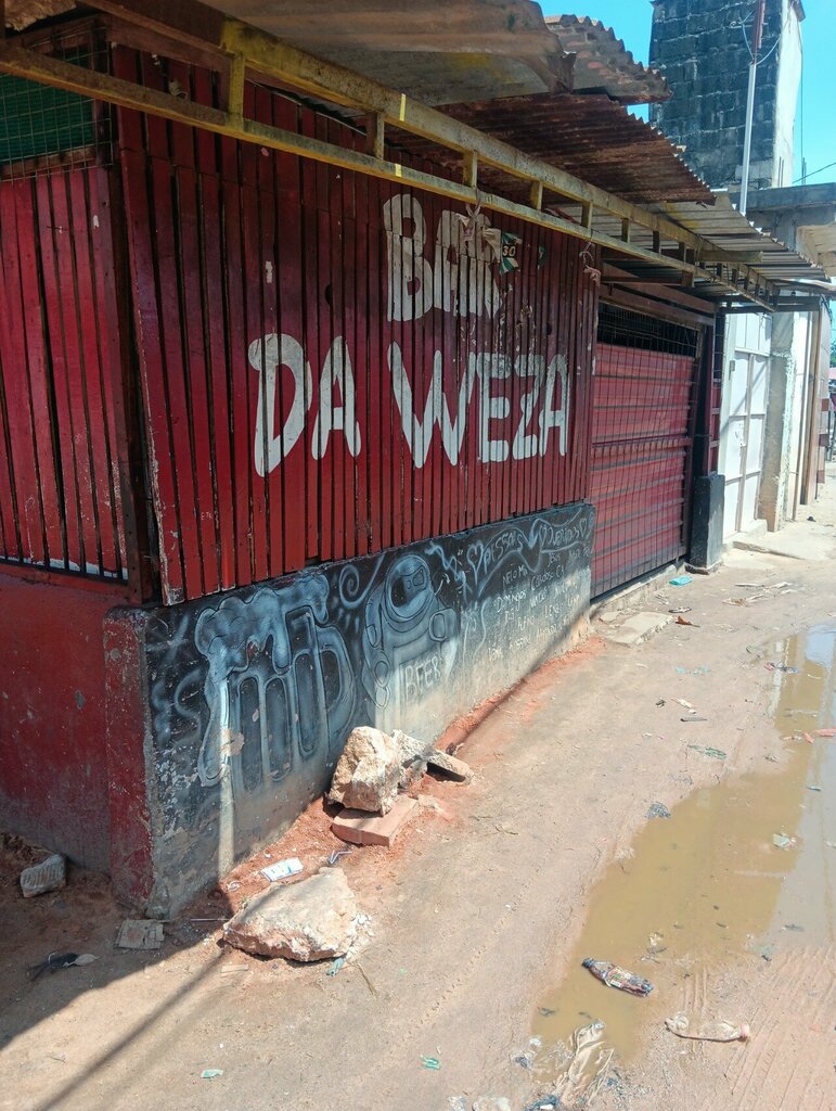 Bar, pub Weza, Loanda, photo