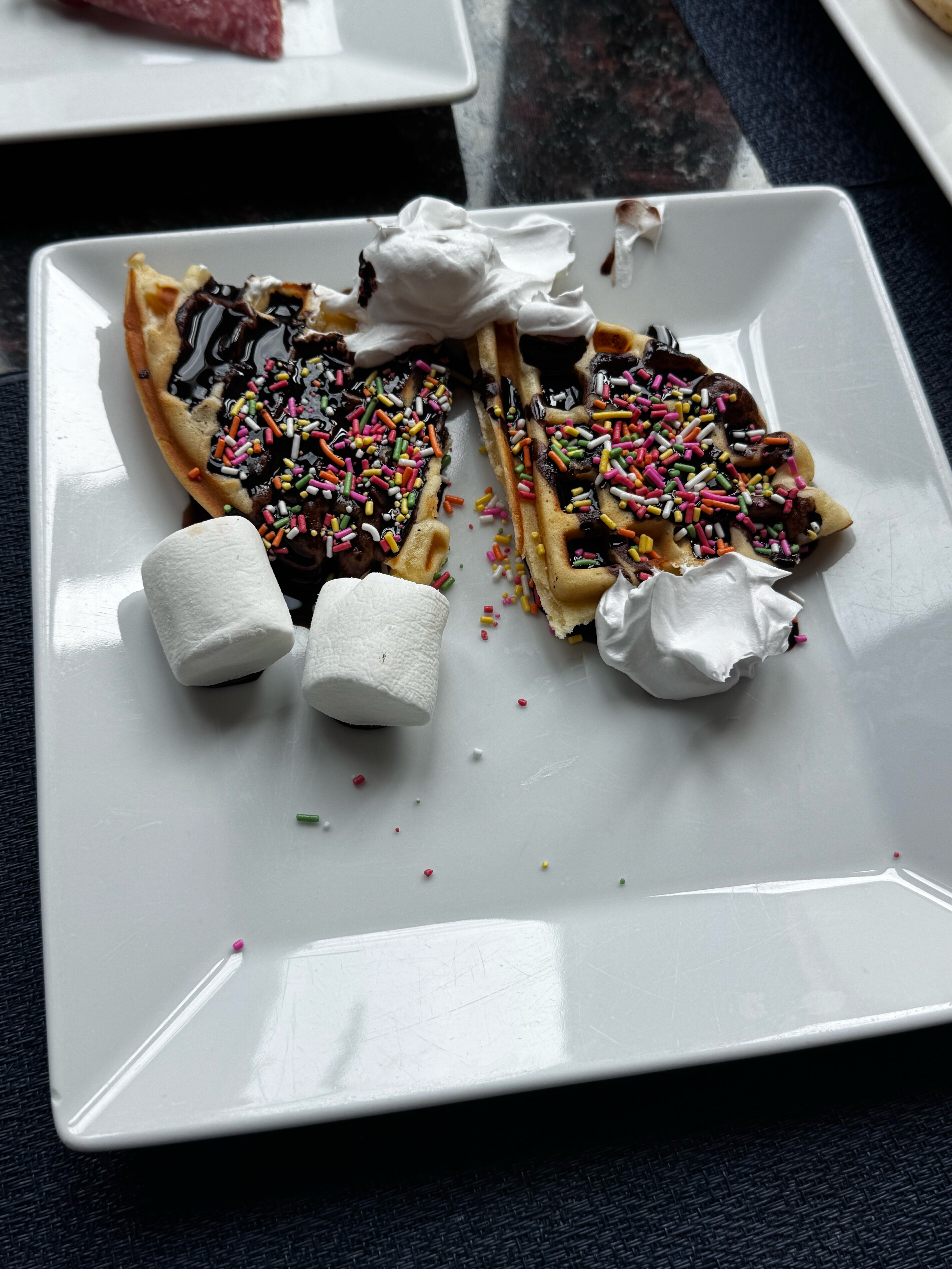 Фото Woovo Phuket Patong