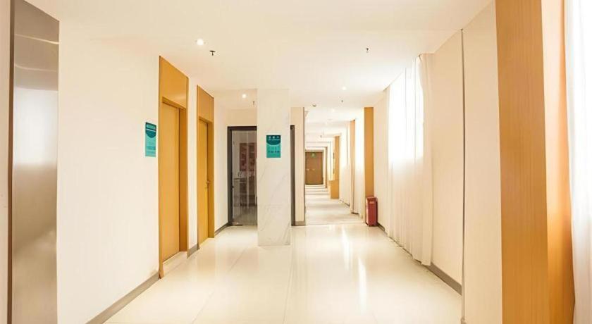 Фото City Comfort Inn