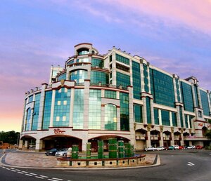 Гостиница The Rizqun International Hotel в Бандар-Сери-Бегаване