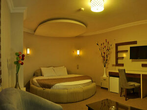 Гостиница Mesnevi