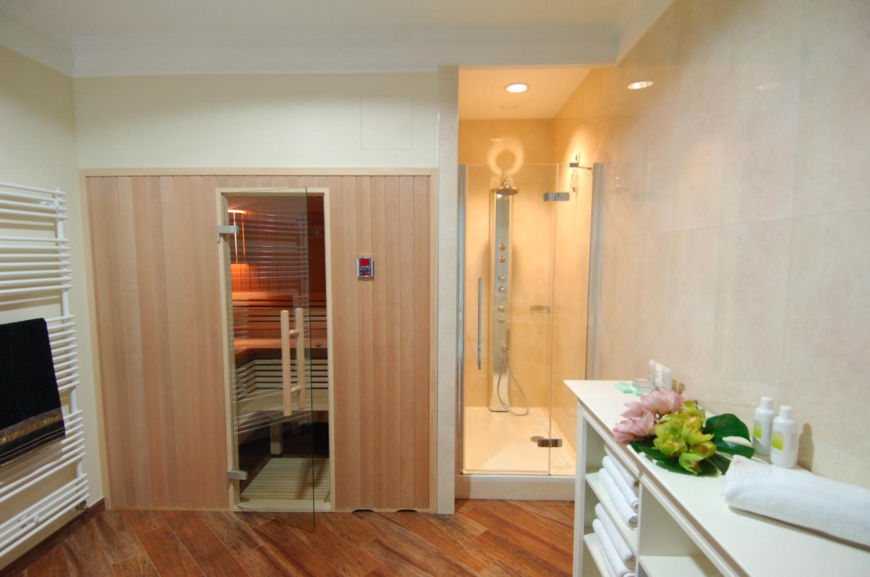 Фото Royal Princess Hotel